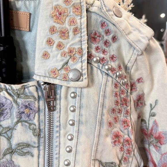 Blank NYC Light Blue Floral Embroidered Studded Jean Jacket. - Picture 3 of 9